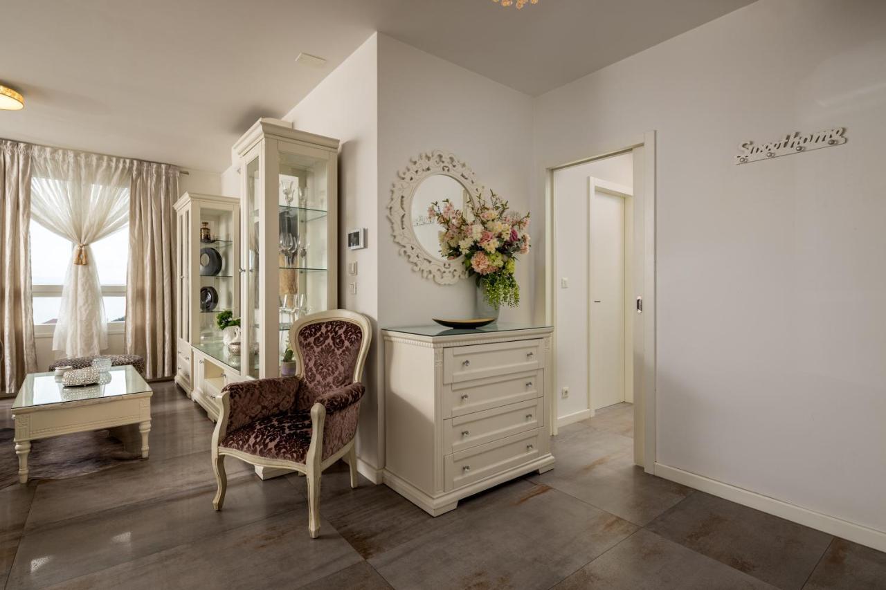 Luxury Apartment Azure Spalato Esterno foto