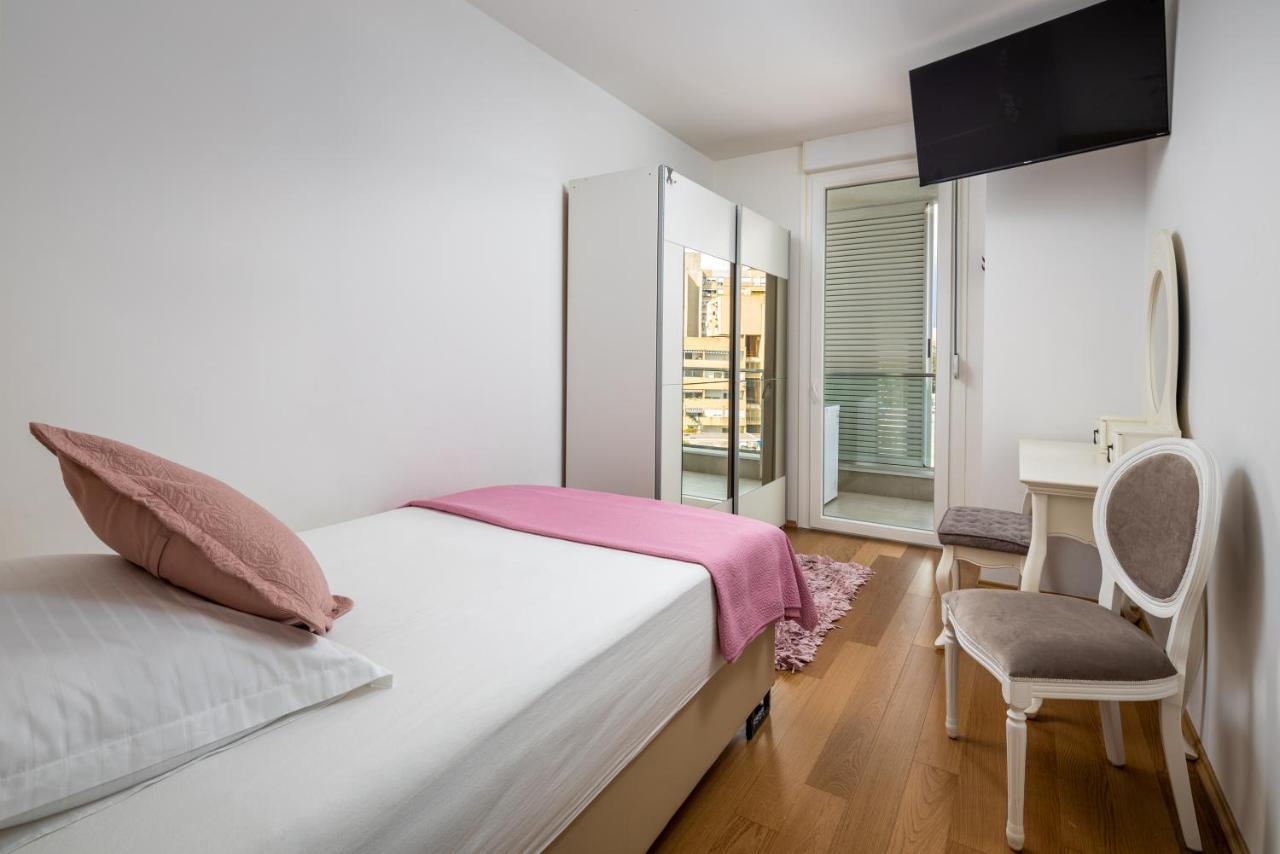 Luxury Apartment Azure Spalato Esterno foto