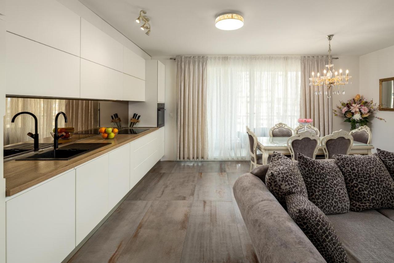 Luxury Apartment Azure Spalato Esterno foto