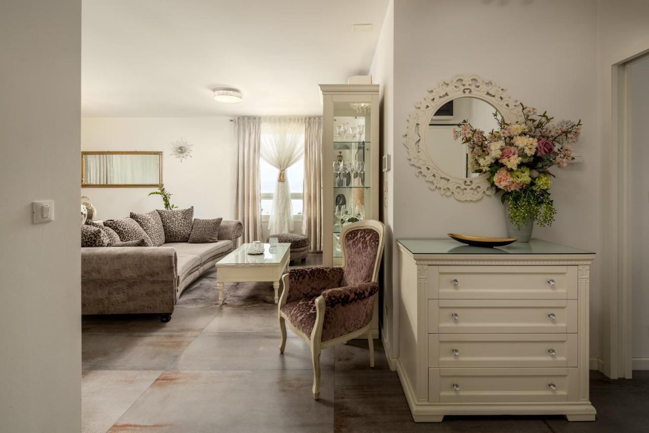 Luxury Apartment Azure Spalato Esterno foto